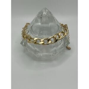 C1946 Gold Tone Bracelet